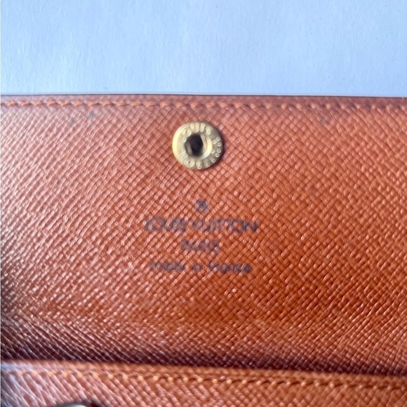 Louis VUITTON MONOGRAM KEY CASE/HOLDER - Picture 5 of 8